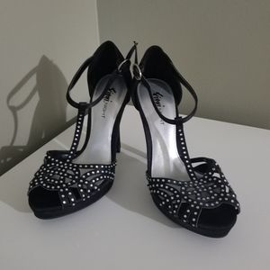 Fioni Night Strappy rhinestones Heels Black 5W